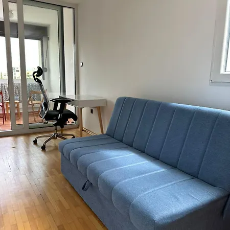 Oasis - Two Bedroom In Blok 5 アパート *