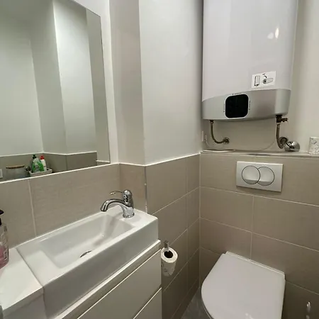 Oasis - Two Bedroom In Blok 5 Podgorica