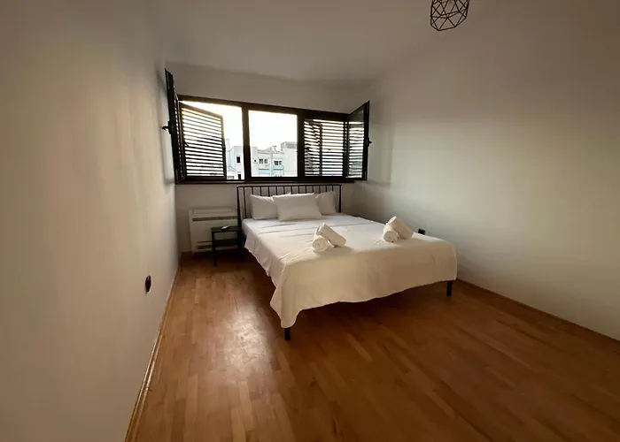 Oasis - Two Bedroom In Blok 5 *